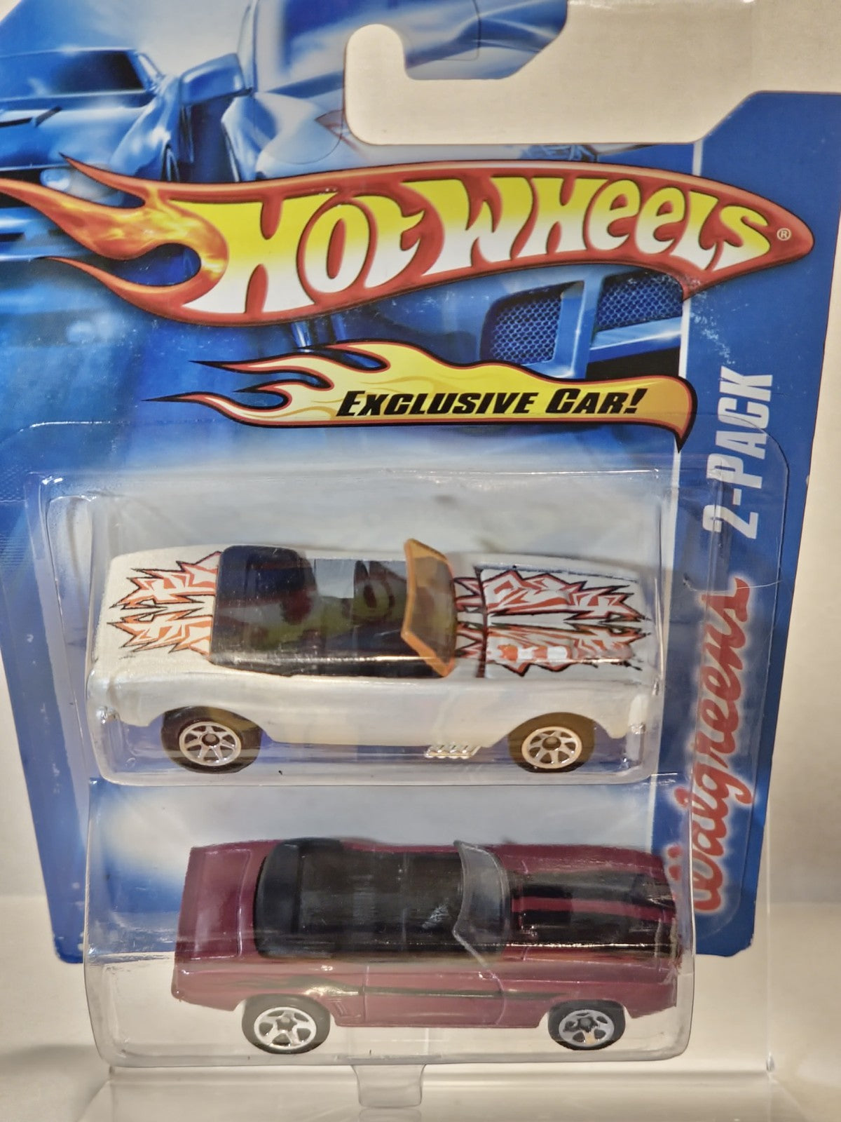 Walgreens Exclusive Hot Wheels 2-PACK 1967 1969 Camaro Red White 2